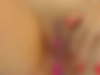 Live cam show with Indi-catalina - Thick on Camsoda