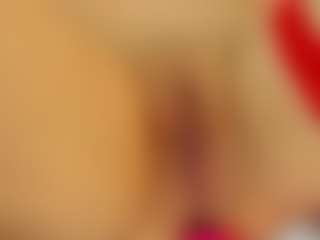 Live cam show with Indi-catalina - Moaning on Camsoda