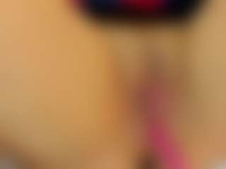 Live cam show with Indi-catalina - Fingers on Pornisteam.com