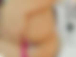 Live cam show with Indi-catalina - Garter on SquirtSoMuch