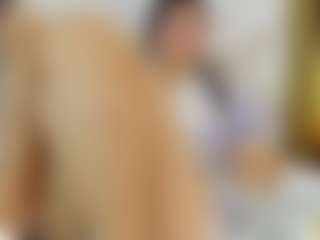 Live cam show with Indi-catalina - Garter on Camsoda