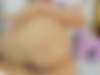 Live cam show with Indi-catalina - Garter on Camsoda