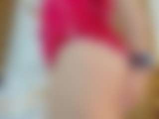 Live cam show with Indi-catalina - Camel Toe on Camsoda