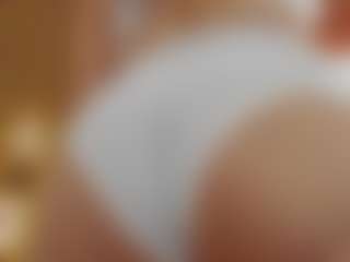 Live cam show with Indi-catalina - Solo on Camsoda