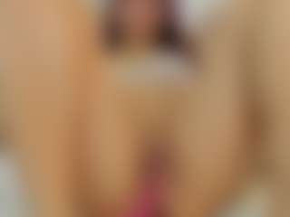 Live cam show with Indi-catalina - Solo on Camsoda