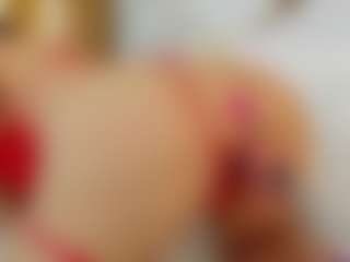 Live cam show with Indi-catalina - Garter on Camsoda