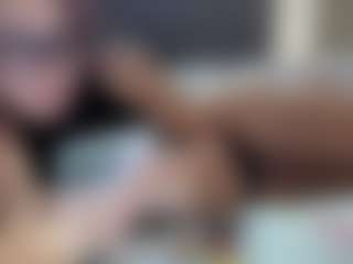 Hotpinkcheeto's Live Sex Cam Show