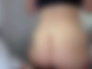 Hotpinkcheeto's Live Sex Cam Show