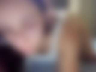 Hotpinkcheeto's Live Sex Cam Show