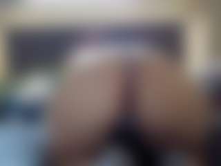Hotpinkcheeto's Live Sex Cam Show