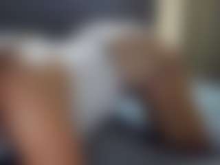 Hotpinkcheeto's Live Sex Cam Show