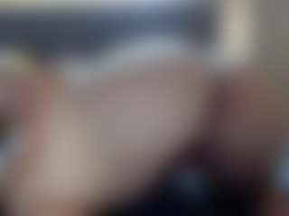 Hotpinkcheeto's Live Sex Cam Show