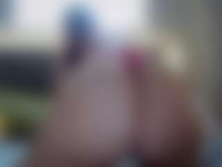 Hotpinkcheeto's Live Sex Cam Show