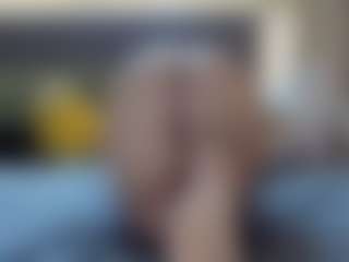 Hotpinkcheeto's Live Sex Cam Show