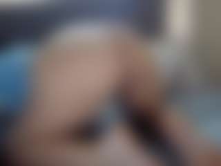 Hotpinkcheeto's Live Sex Cam Show