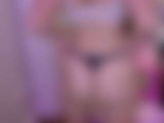 Hotpinkcheeto's Live Sex Cam Show