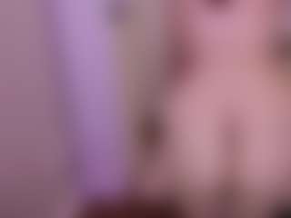 Live cam show with Hotpinkcheeto - Smooth on CamClone