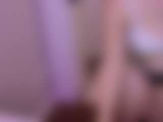 Hotpinkcheeto's Live Sex Cam Show