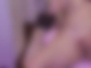 Hotpinkcheeto's Live Sex Cam Show