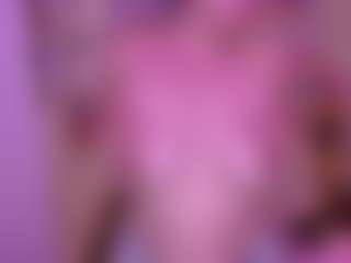 Live cam show with Hotpinkcheeto - Kisses on Uber Horny