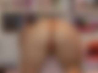 Hotpinkcheeto's Live Sex Cam Show