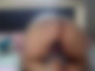 Hotpinkcheeto's Live Sex Cam Show