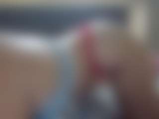 Hotpinkcheeto's Live Sex Cam Show