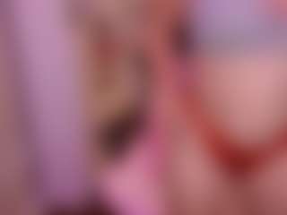 Hotpinkcheeto's Live Sex Cam Show
