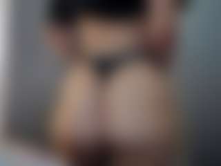 Hotpinkcheeto's Live Sex Cam Show