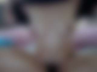 Hotpinkcheeto's Live Sex Cam Show