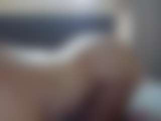 Hotpinkcheeto's Live Sex Cam Show