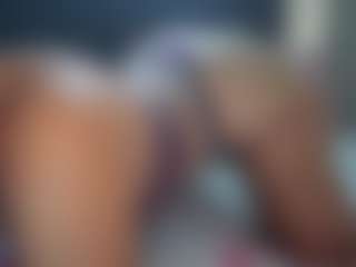 Hotpinkcheeto's Live Sex Cam Show