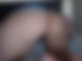 Hotpinkcheeto's Live Sex Cam Show