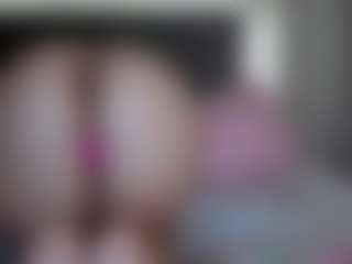 Hotpinkcheeto's Live Sex Cam Show
