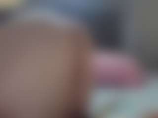 Hotpinkcheeto's Live Sex Cam Show