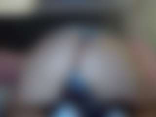 Hotpinkcheeto's Live Sex Cam Show