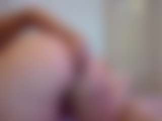 Hotpinkcheeto's Live Sex Cam Show