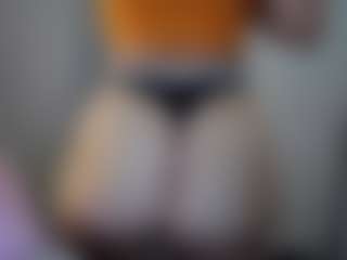 Hotpinkcheeto's Live Sex Cam Show