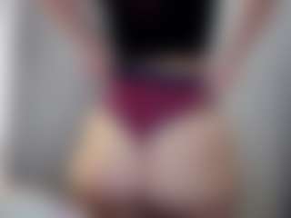 Hotpinkcheeto's Live Sex Cam Show