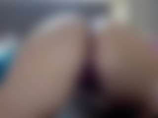 Hotpinkcheeto's Live Sex Cam Show