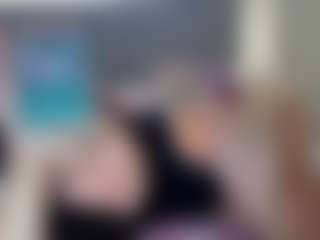 Hotpinkcheeto's Live Sex Cam Show