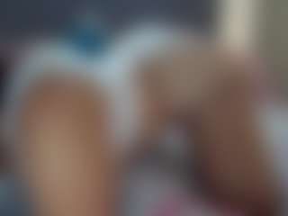 Hotpinkcheeto's Live Sex Cam Show