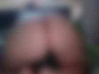 Hotpinkcheeto's Live Sex Cam Show