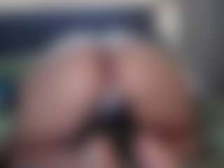 Hotpinkcheeto's Live Sex Cam Show