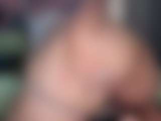 Live cam show with Hotpinkcheeto - Bedroom Toys on livesuperchat.net
