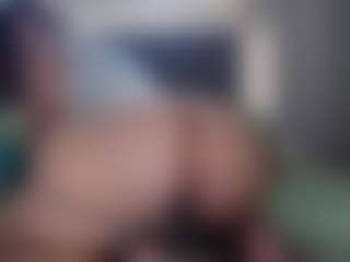 Hotpinkcheeto's Live Sex Cam Show