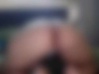 Hotpinkcheeto's Live Sex Cam Show