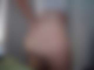 Hotpinkcheeto's Live Sex Cam Show