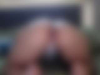 Hotpinkcheeto's Live Sex Cam Show