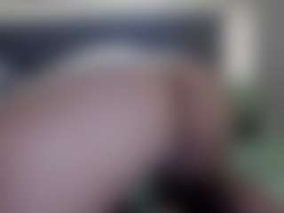 Hotpinkcheeto's Live Sex Cam Show